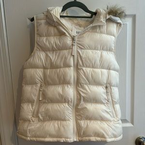 Gap Puffer Vest